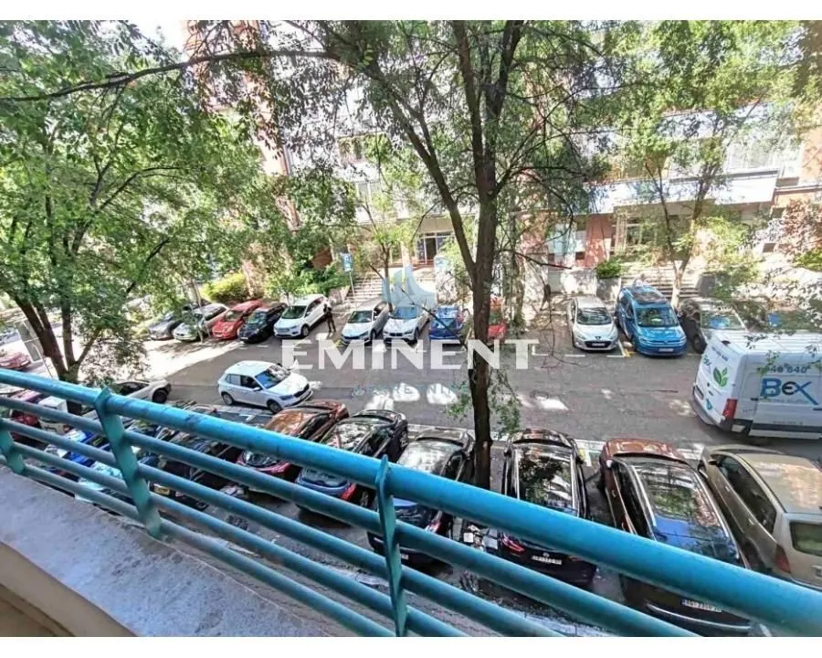 Izdavanje, trosoban stan, 75m², Novi Beograd Blok 29, Novi Beograd Sve Podlokacije