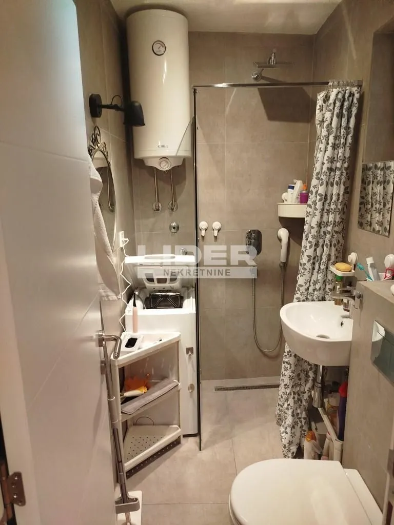 Rent, one bedroom apartment, 40m², Stari Grad, Beograd