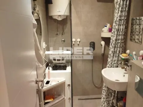 Izdavanje, jednosoban stan, 40m², Stari Grad, Beograd - image 12