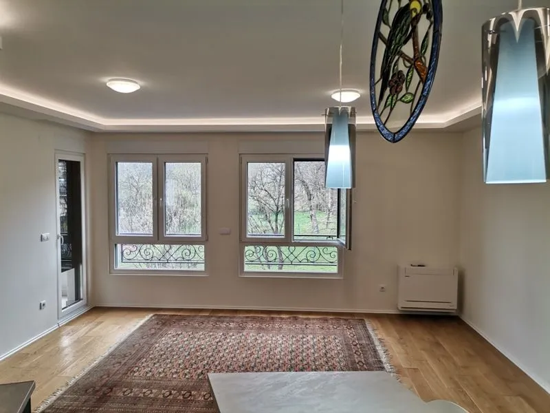 Rent, three bedroom apartment, 75m², Savski Venac, Beograd