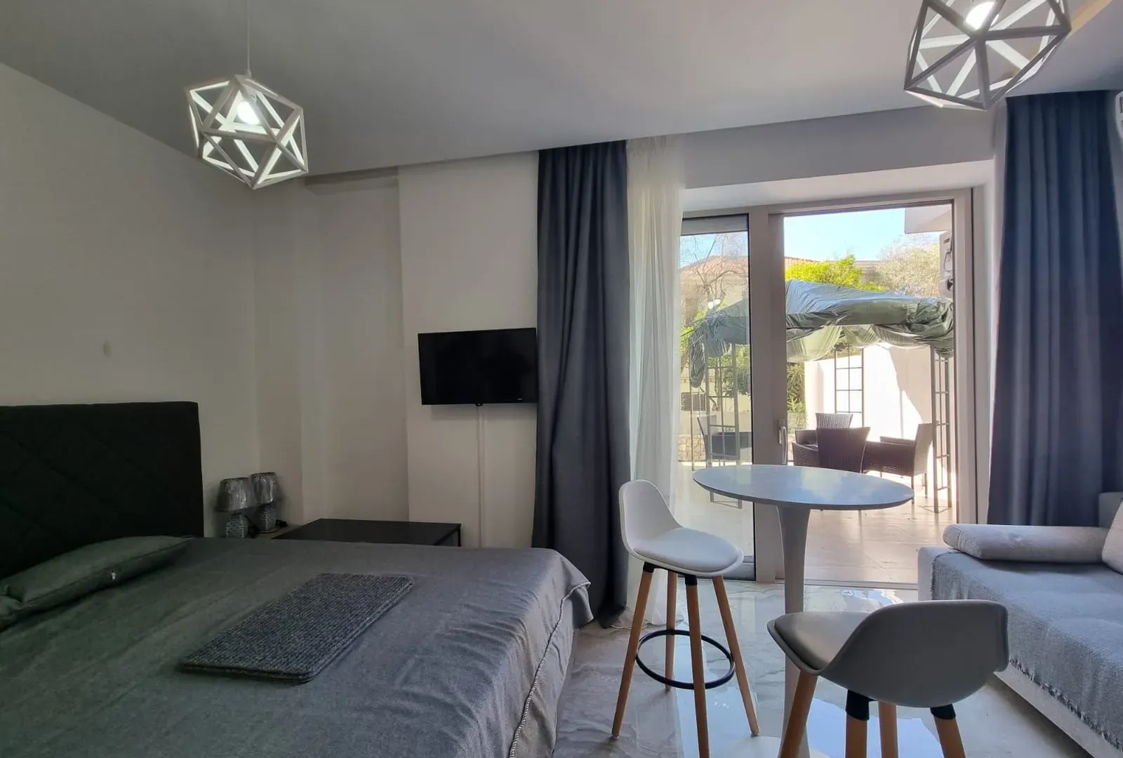 Prodaja, garsonjera, 54m², Rafailovići, Budva