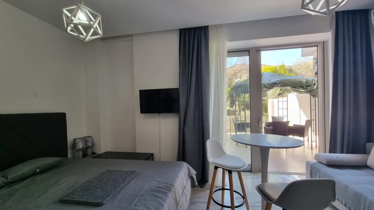 Sale, studio apartment, 54m², Rafailovići, Budva