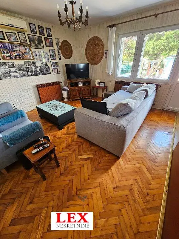 Sale, house, 191m², Mladenovac, Beograd