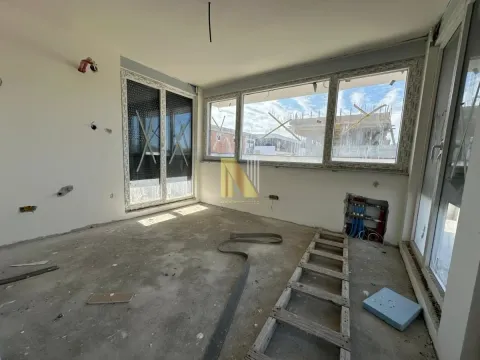 Prodaja, stan, 164m², Alibegovac, Petrovaradin - image 13