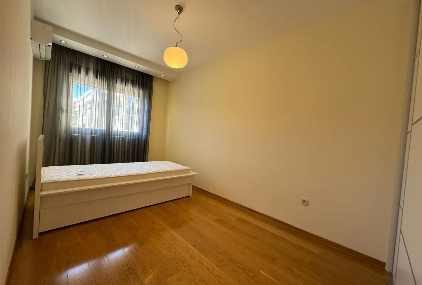 Izdavanje, dvosoban stan, 71m², Preko Morače, Podgorica