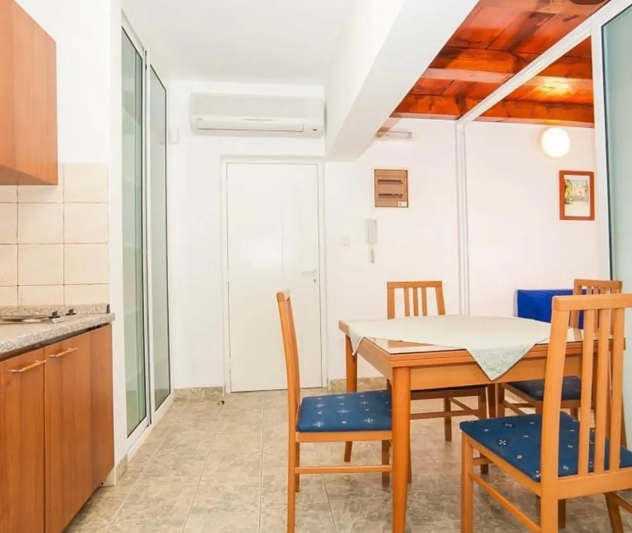 Prodaja, ugostiteljski objekat, 500m², Pržno, Budva