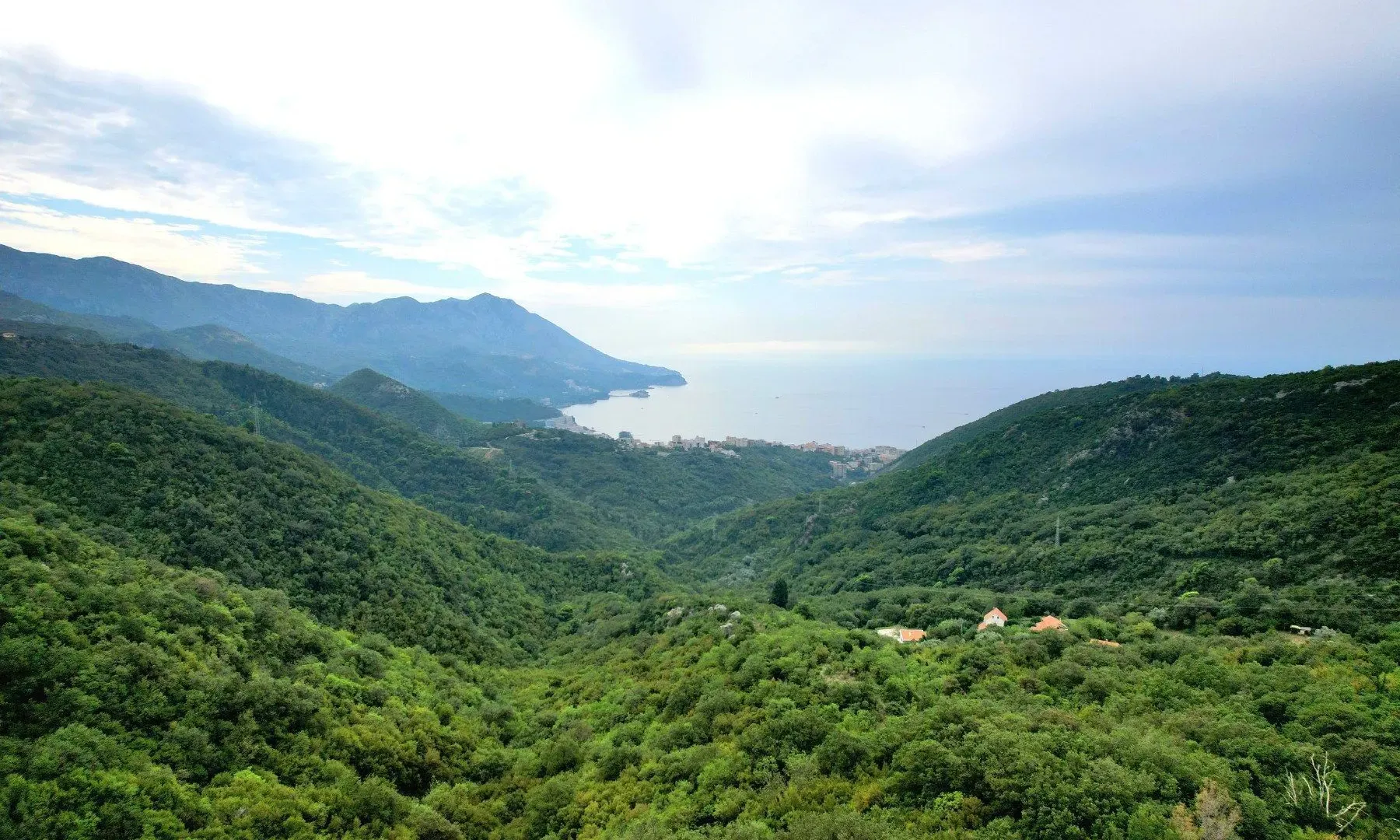 Prodaja, plac, 9074m², Markovići, Budva