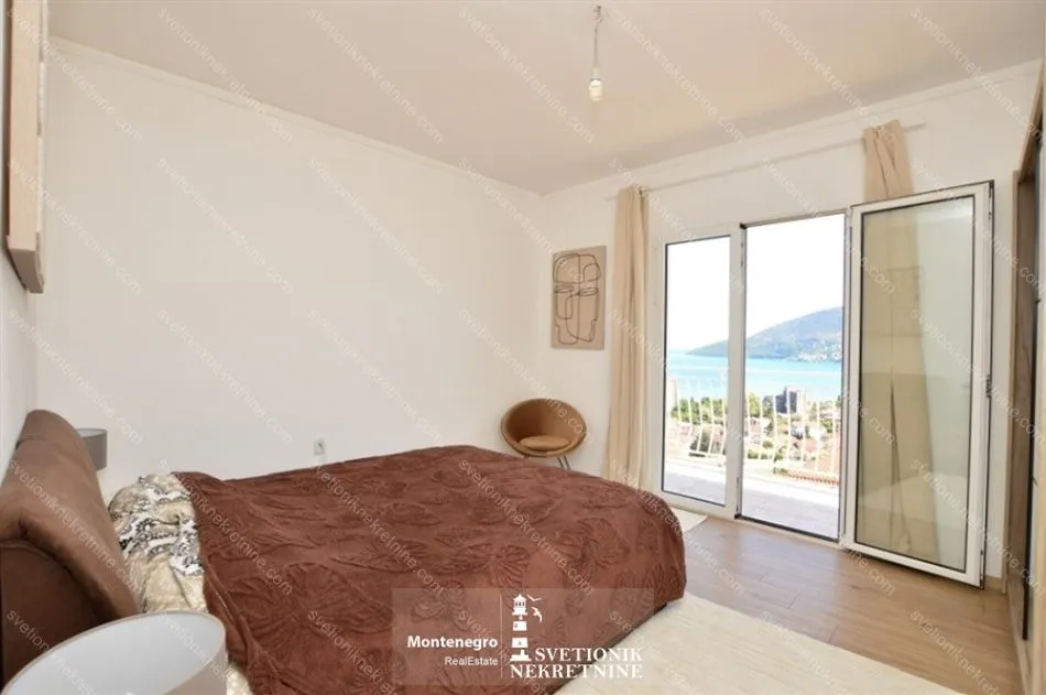 Prodaja, trosoban stan, 131m², Igalo, Herceg Novi