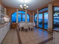 Prodaja, kuća, 300m², Zagora, Kotor - image 10