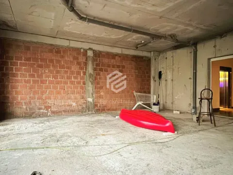 Rent, office space, 406m², Petrovac, Budva - image 9