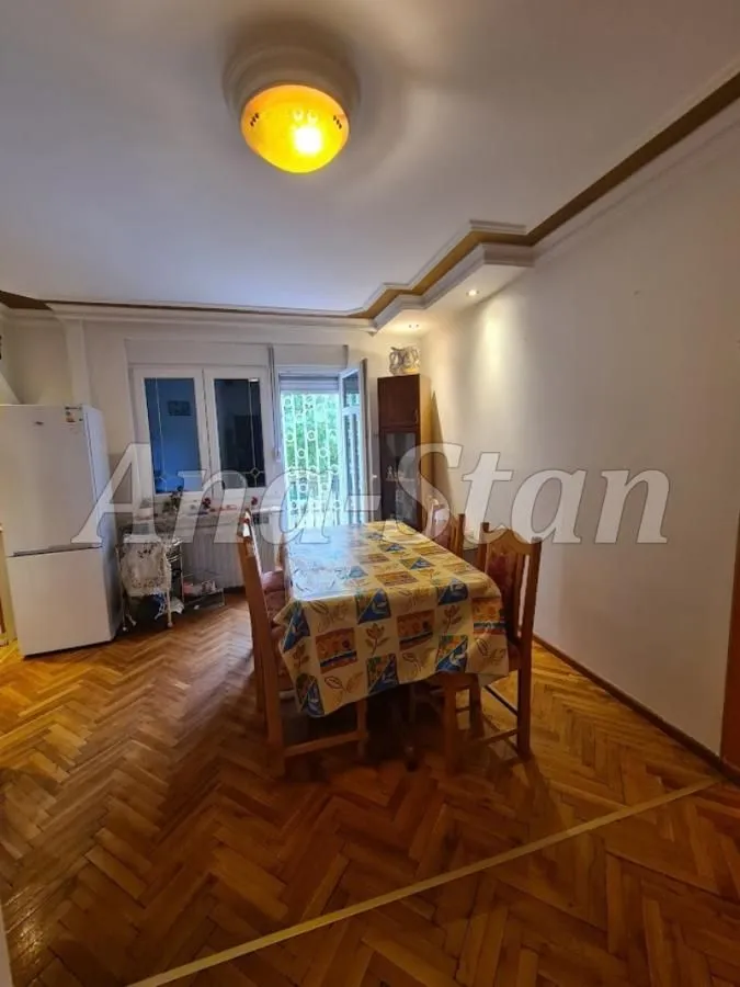 Prodaja, kuća, 332m², Kaludjerica, Grocka