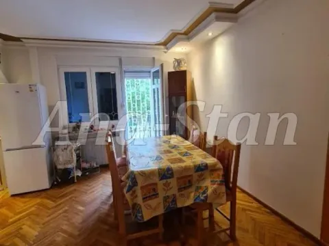 Prodaja, kuća, 332m², Kaludjerica, Grocka - image 17