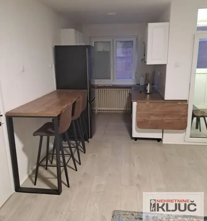 Prodaja, dvosoban stan, 55m², Novo naselje, Novi Sad