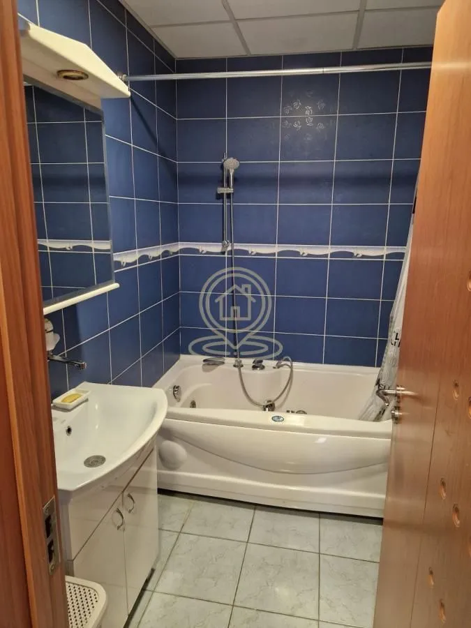 Izdavanje, dvosoban stan, 50m², Novo naselje, Novi Sad