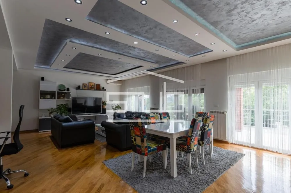 Sale, house, 500m², Rakovica, Beograd