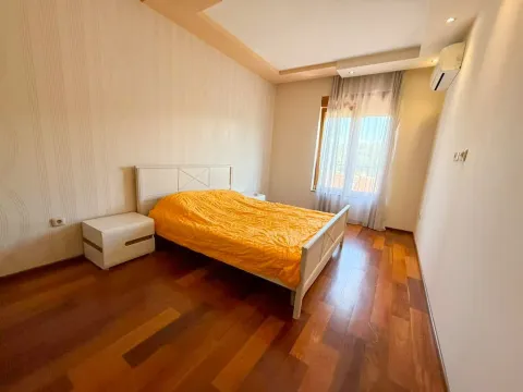 Rent, two bedroom apartment, 69m², Centar, Podgorica - image 4