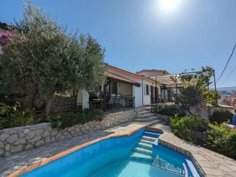 Prodaja, kuća, 171m², Bar, Crna Gora