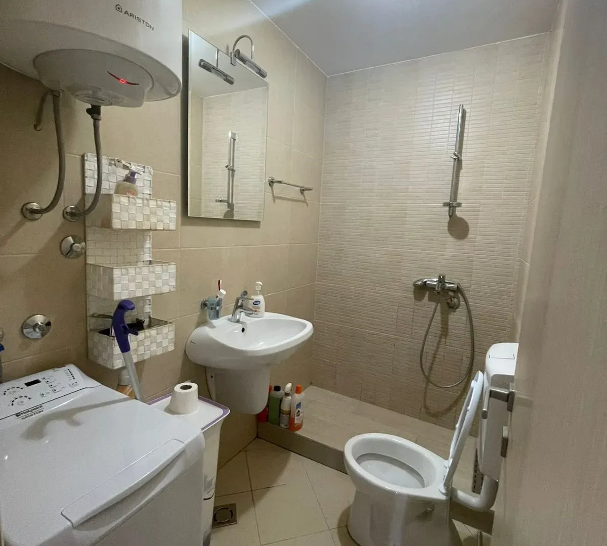 Izdavanje, jednosoban stan, 49m², Zagorič, Podgorica