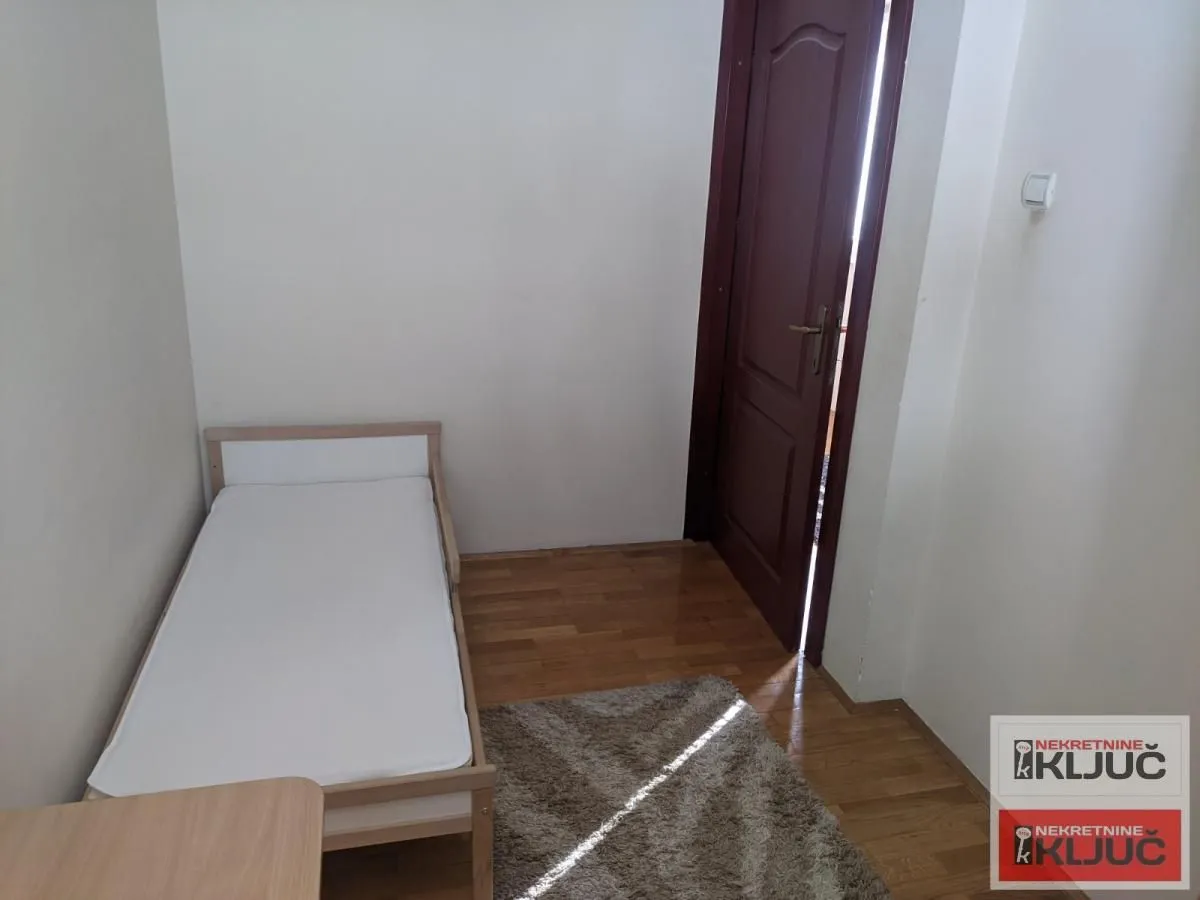 Izdavanje, dvosoban stan, 47m², Bulevar Oslobodjenja, Novi Sad Sve Podlokacije