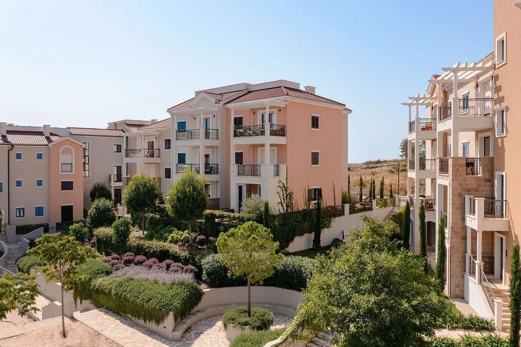 Prodaja, dvosoban stan, 101m², Luštica, Tivat