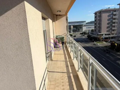 Rent, two bedroom apartment, 63m², City Kvart, Podgorica - image 35