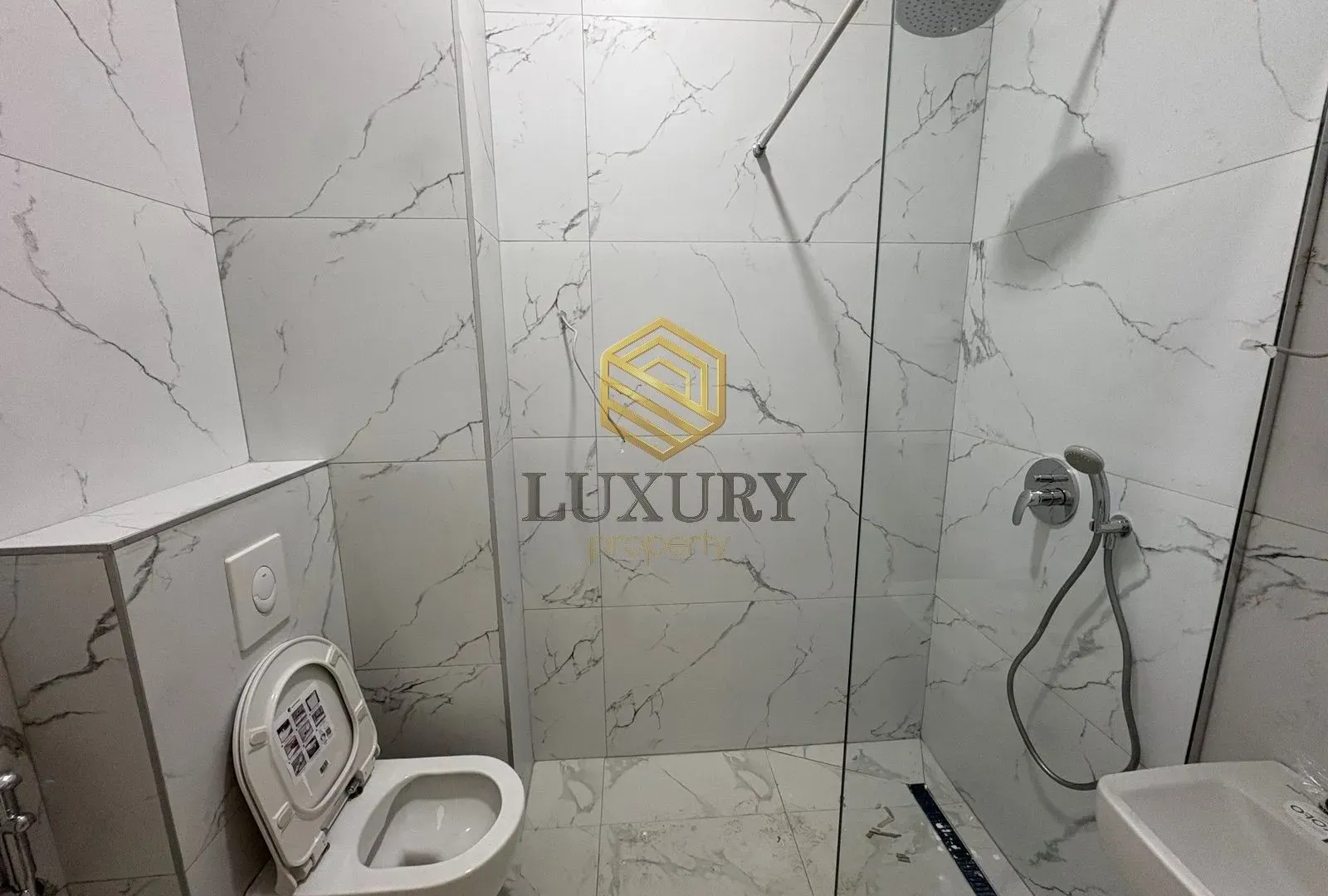 Rent, apartment, 275m², Stari Aerodrom, Podgorica