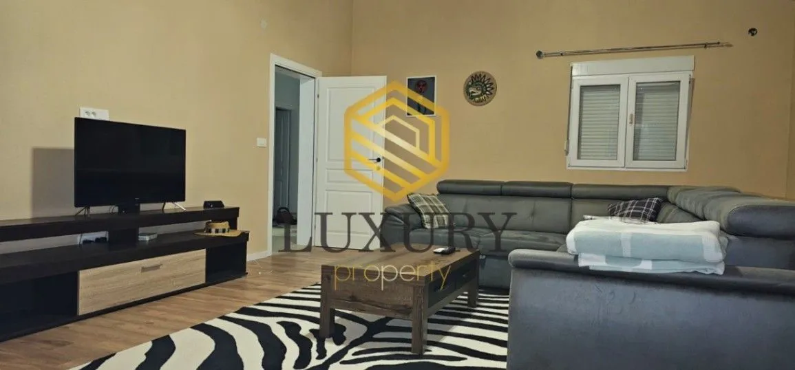 Rent, house, 140m², Cijevna, Podgorica