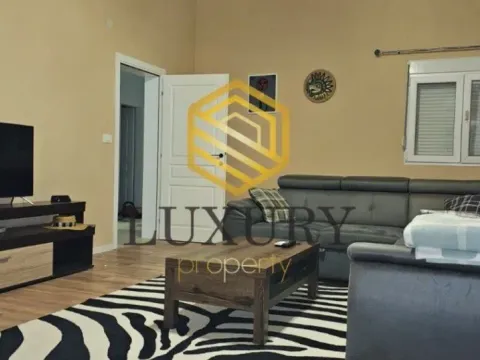 Izdavanje, kuća, 140m², Cijevna, Podgorica - image 5