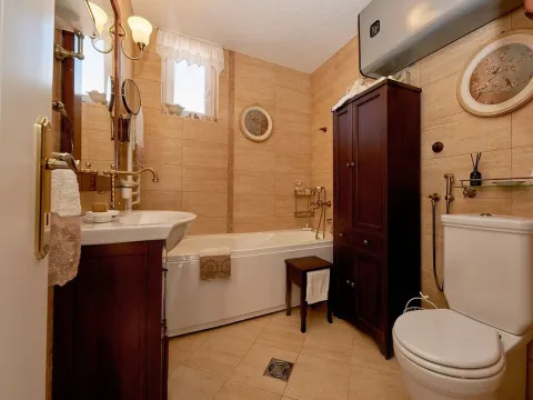 Prodaja, trosoban stan, 150m², Bečići, Budva - image 31