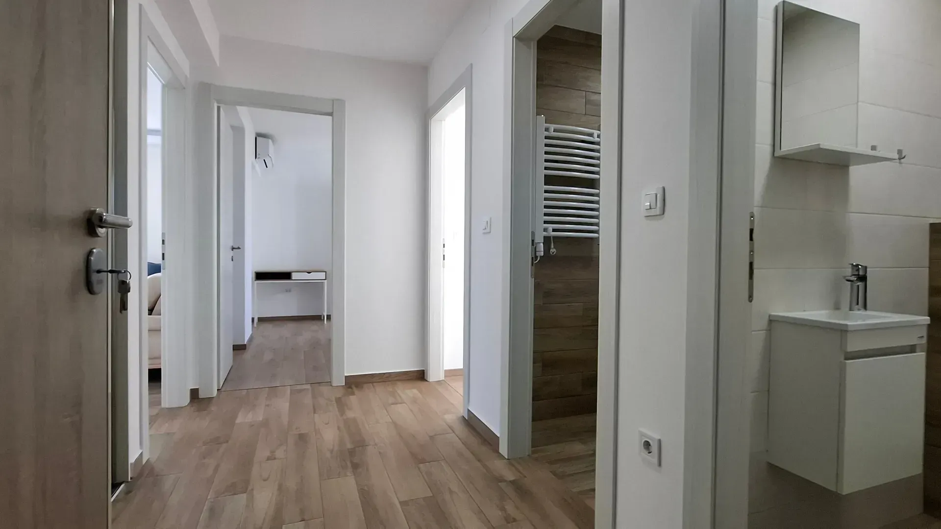Rent, three bedroom apartment, 100m², Zagorič, Podgorica