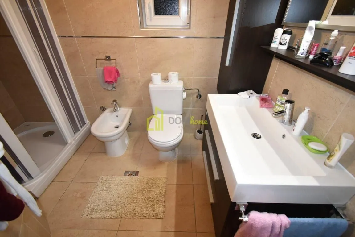 Rent, house, 212m², Donji Kokoti, Podgorica
