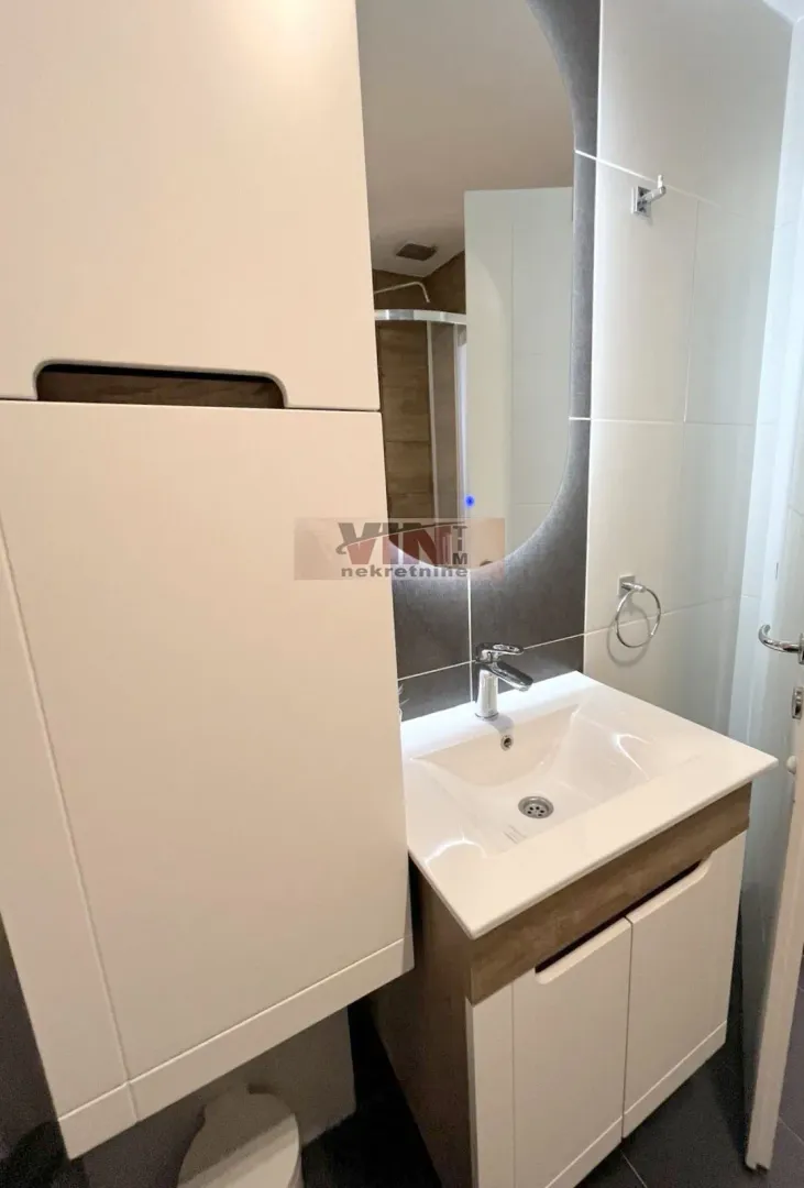 Prodaja, trosoban stan, 84m², Đeram Pijaca, Beograd