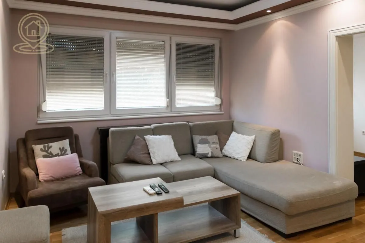 Rent, three bedroom apartment, 75m², Voždovac Sve Podlokacije, Beograd