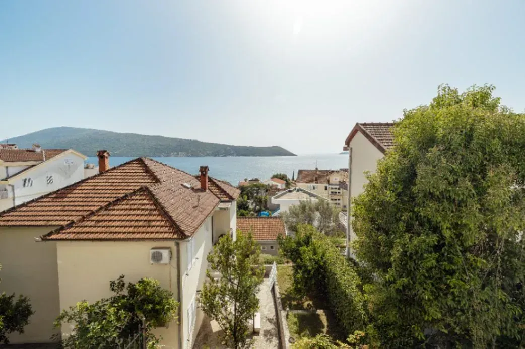 Prodaja, dvosoban stan, 151m², Savina, Herceg Novi