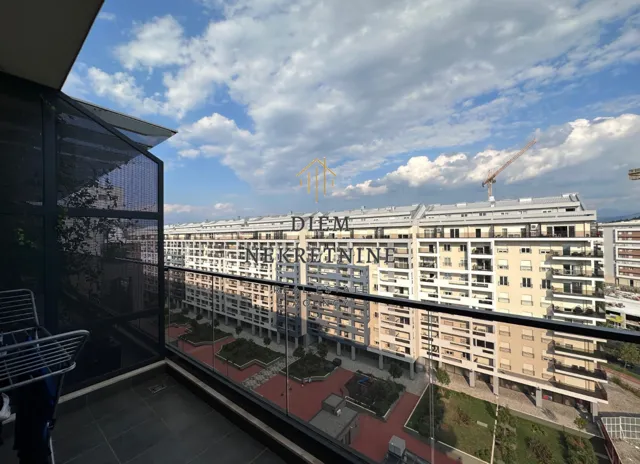 Izdavanje, dvosoban stan, 80m², Master Kvart, Podgorica