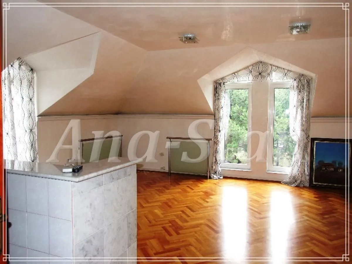Rent, office space, 250m², Zemun Sve Podlokacije, Beograd