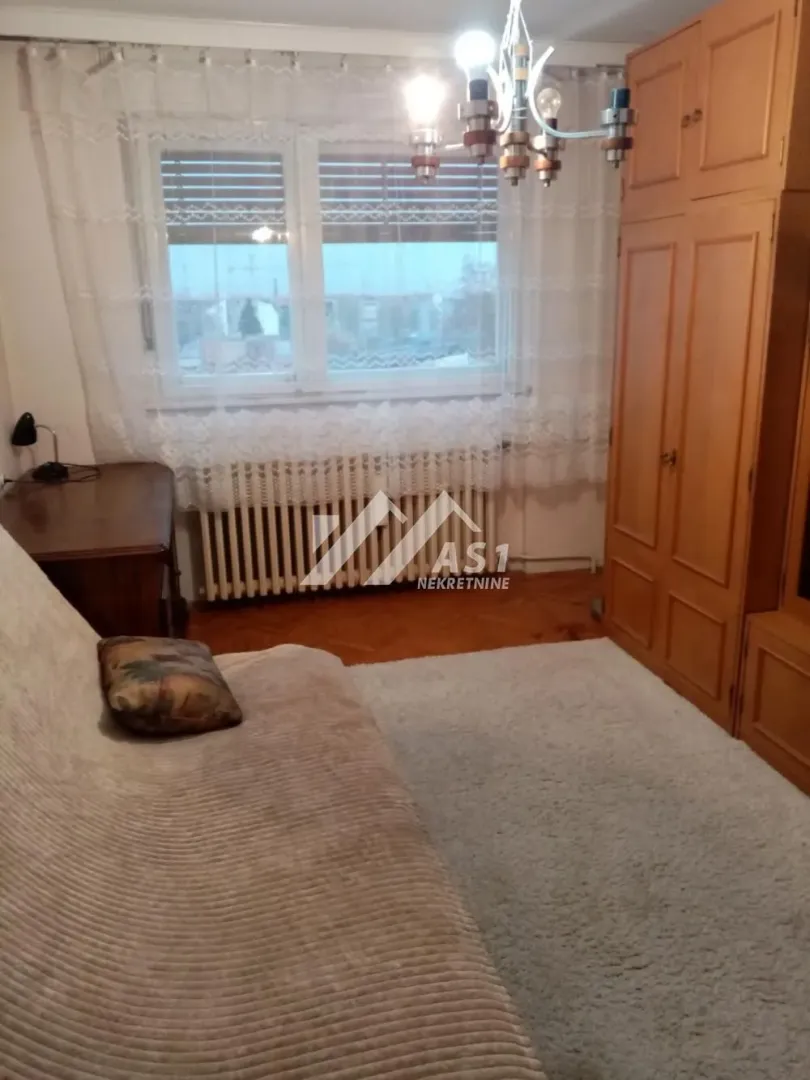 Izdavanje, trosoban stan, 86m², Podbara, Novi Sad Sve Podlokacije