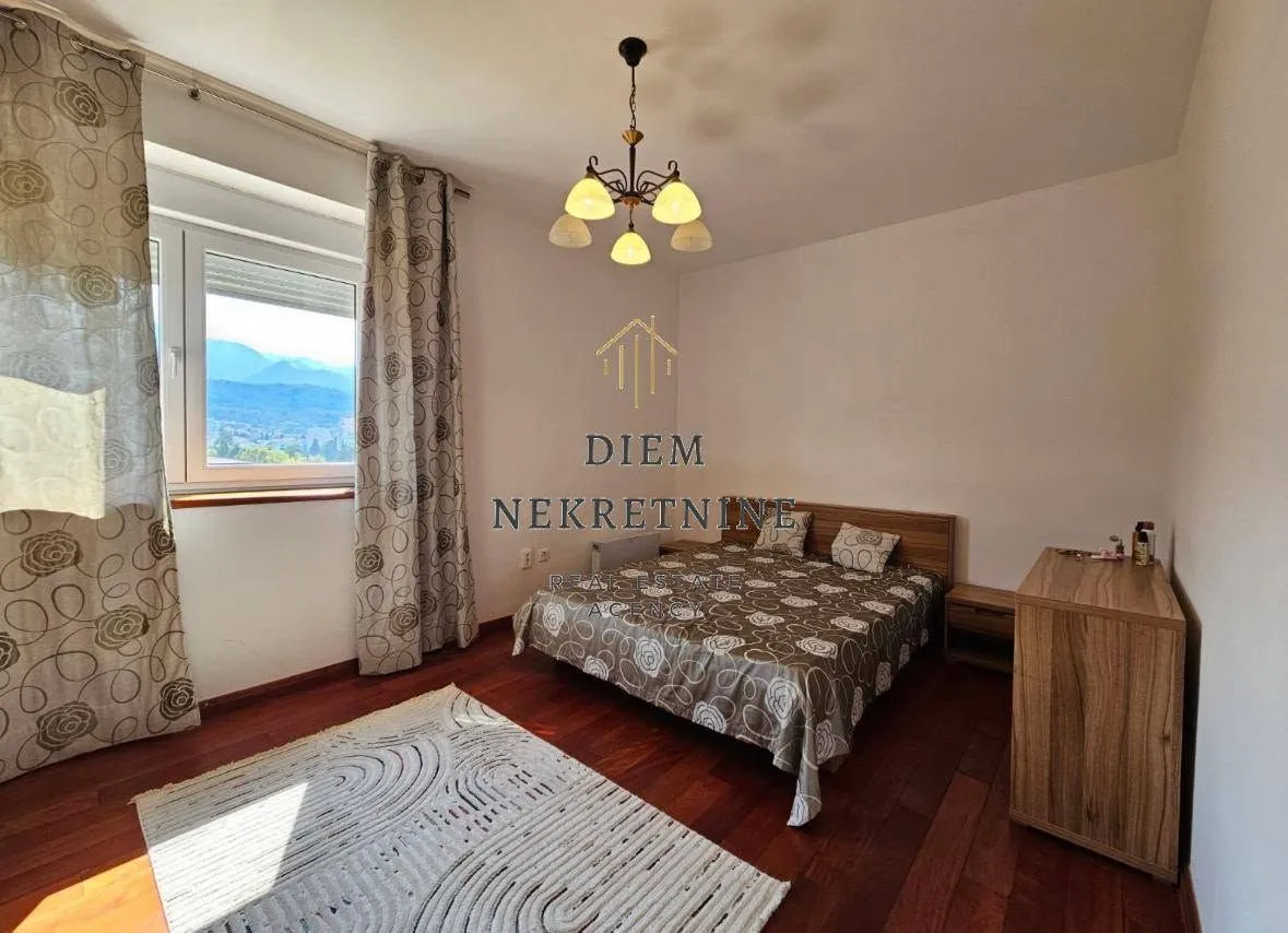 Rent, one bedroom apartment, 85m², Centar, Bar