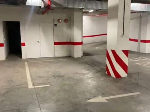 Izdavanje, dvosoban stan, 75m², Kod Capital Plaze, Podgorica - image 4