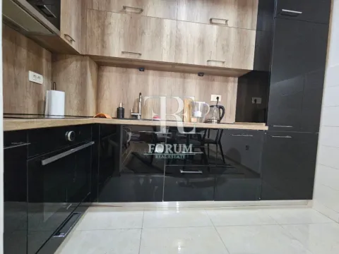 Izdavanje, jednosoban stan, 50m², City Kvart, Podgorica - image 3