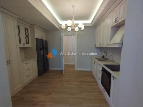 Izdavanje, stan, 215m², Senjak, Beograd - image 44