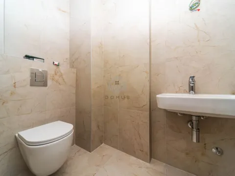 Prodaja, dvosoban stan, 110m², Tološi, Podgorica - image 15