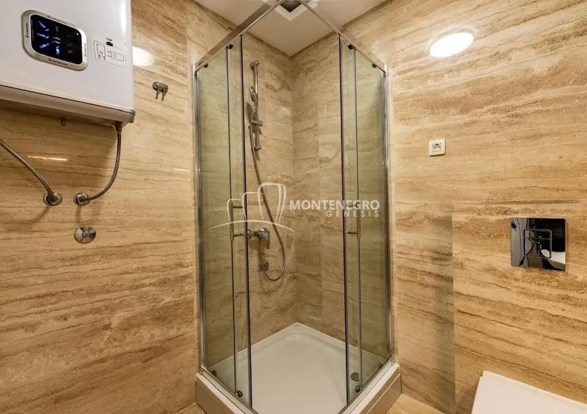 Sale, three bedroom apartment, 160m², Pržno, Budva