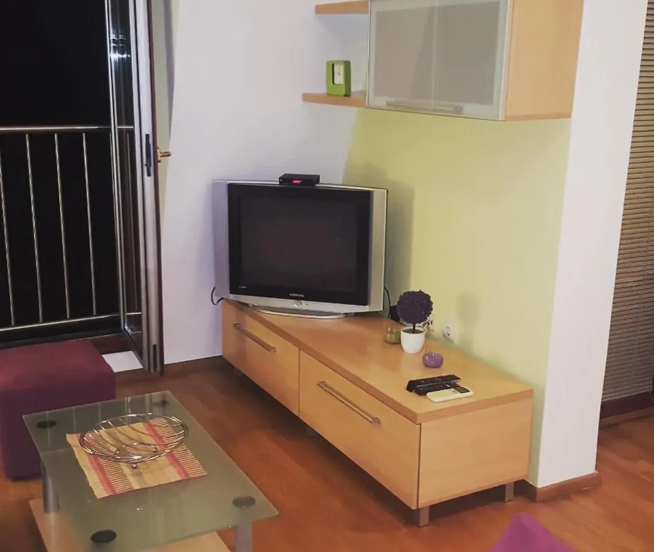 Izdavanje, jednosoban stan, 41m², Pobrežje, Podgorica