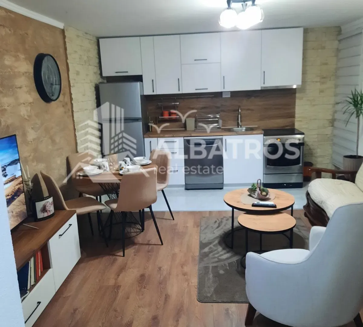 Izdavanje, jednosoban stan, 50m², Šušanj, Bar