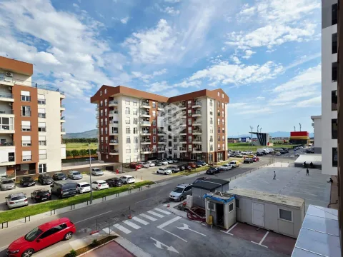 Prodaja, jednosoban stan, 42m², Stari Aerodrom, Podgorica - image 12