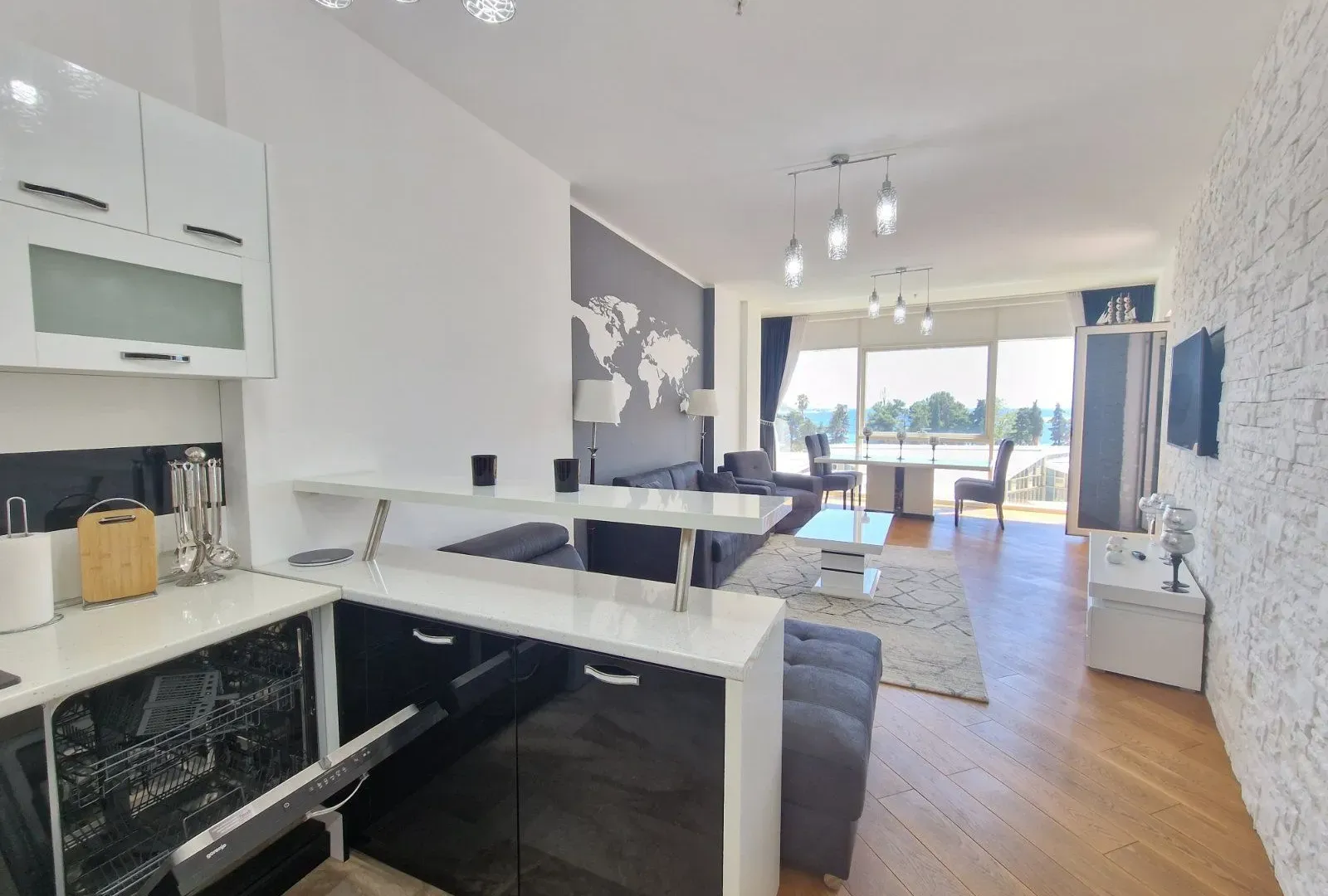 Prodaja, jednosoban stan, 67m², Budva, Crna Gora
