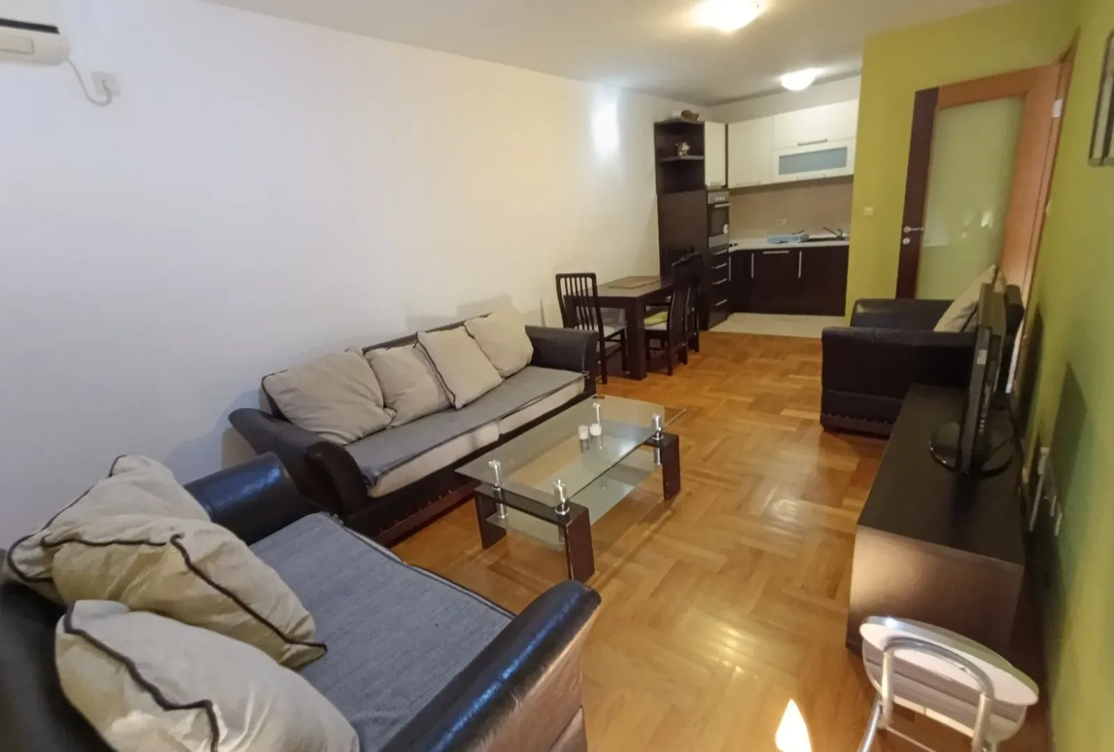 Rent, one bedroom apartment, 44m², Stari Aerodrom, Podgorica