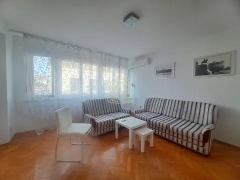 Rent, three bedroom apartment, 75m², Stari Grad, Beograd - image 5