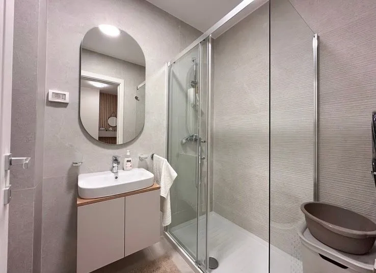 Izdavanje, dvosoban stan, 60m², Pobrežje, Podgorica